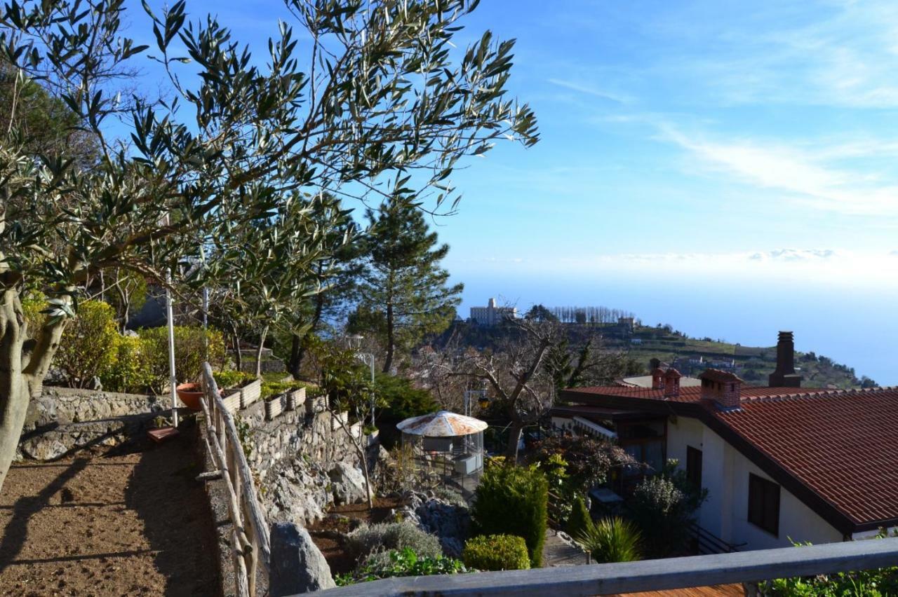 'La Torre Di Adele' Apartment Pianillo Bagian luar foto