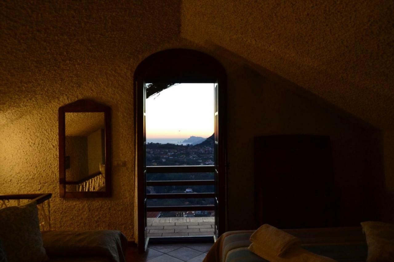 'La Torre Di Adele' Apartment Pianillo Bagian luar foto